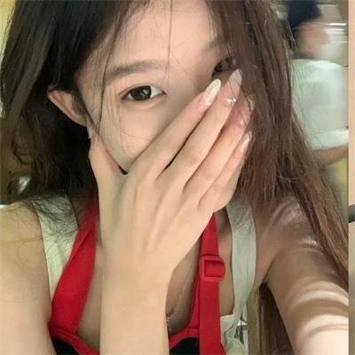 坐在门口的幽灵